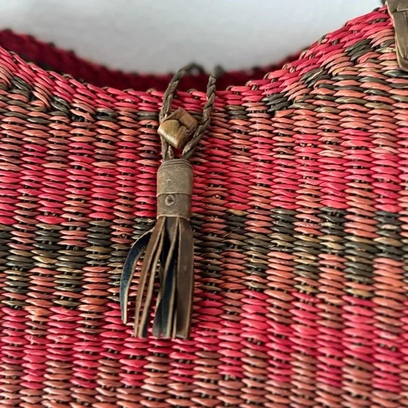 Vintage Handwoven Straw and Leather Pink and Brown Tote Bag - Picture 6 of 10